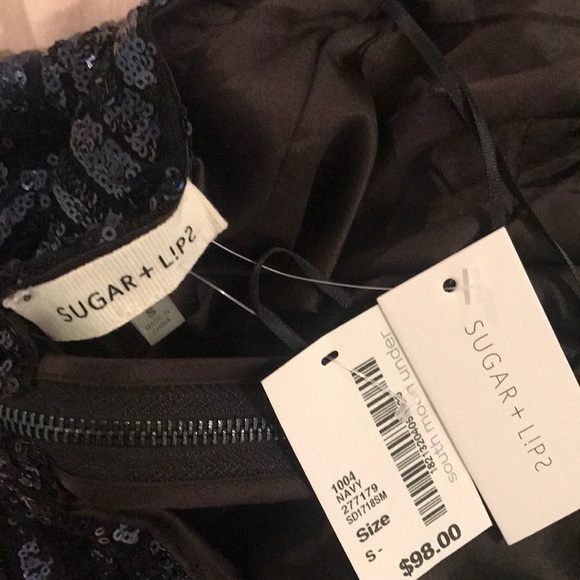 Sugar and lips dress - Picture 3 of 3